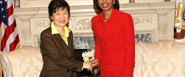 Mutter der Nation – Chinas Netizens diskutieren Park Geun-hyes Wahl zur südkoreanischen Präsidentin