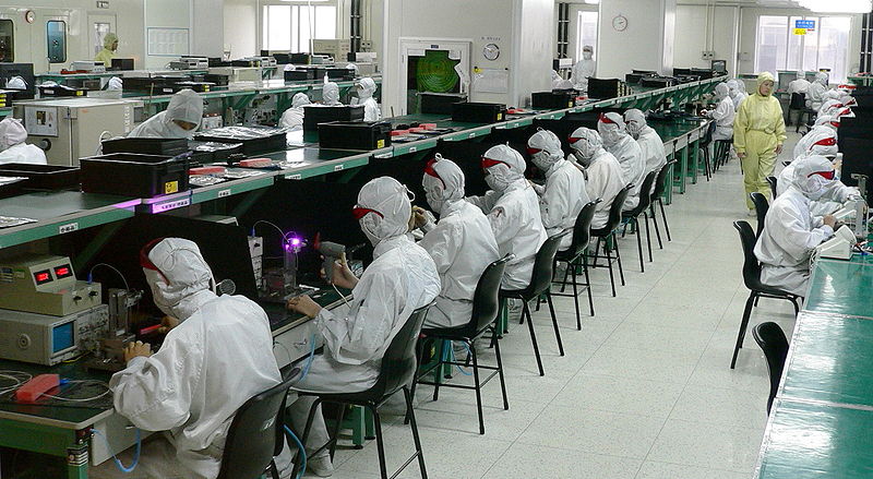 Chinesisch-amerikanischer Konflikt erhitzt die Gemüter – US-Manager von Arbeitern in Fabrik festgehalten
